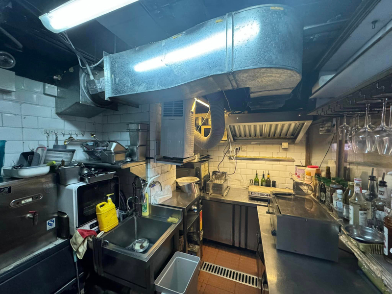 銅鑼灣耀華街 樓上cafe