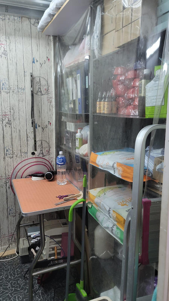 天水圍商場舖寵物店招頂手
