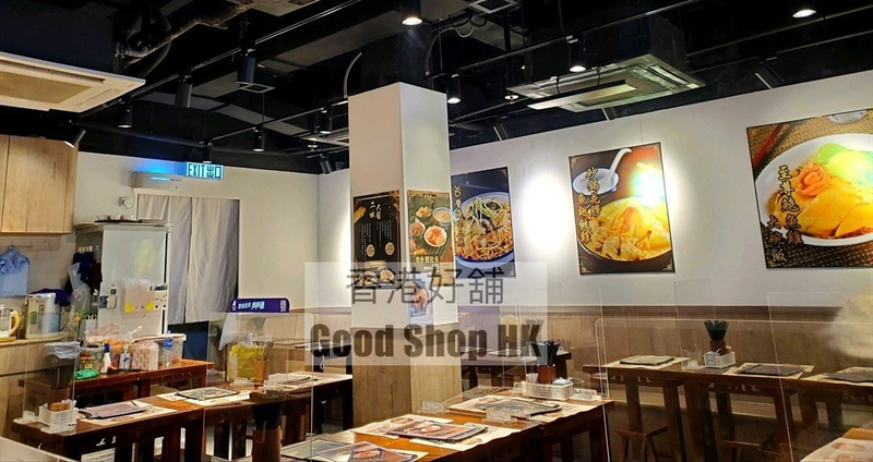 銅鑼灣 登龍街 區內著名食街 有裝修
