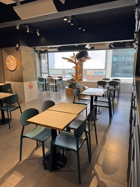 旺角樓上Cafe放盤，免佣金